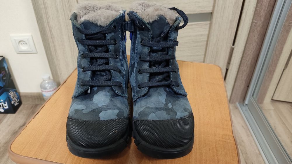 Зимові чоботи на хлопчика