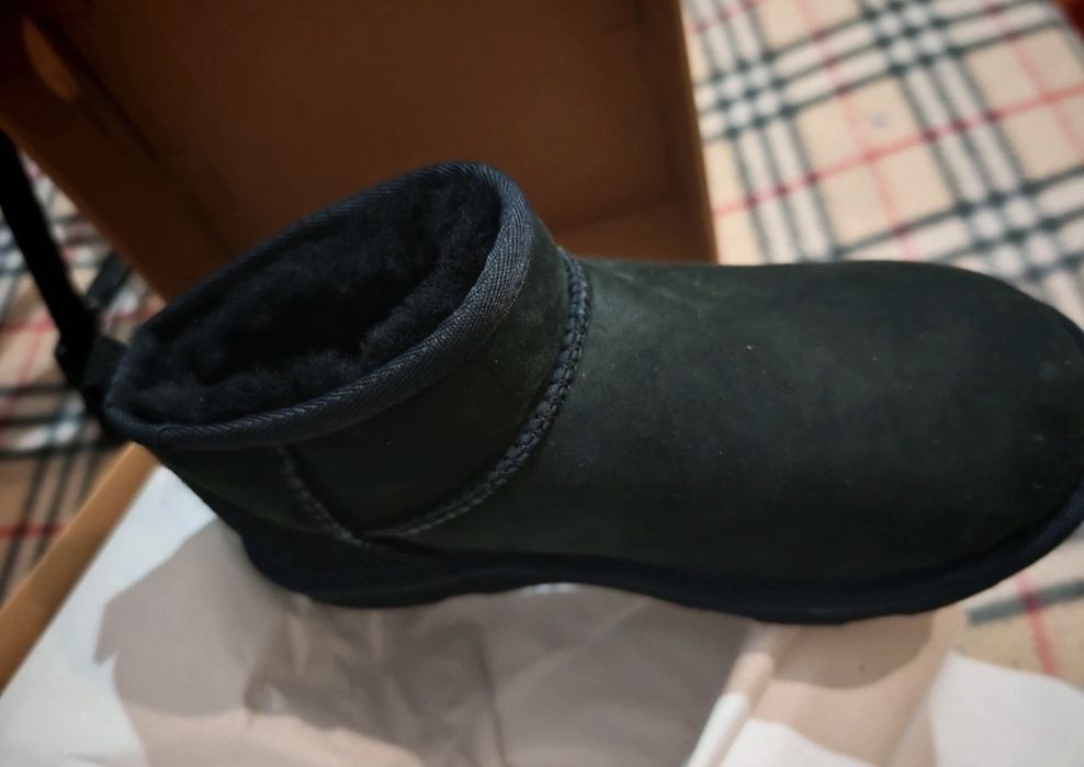 Novas Uggs Classic Ultra Mini 36 Novas
