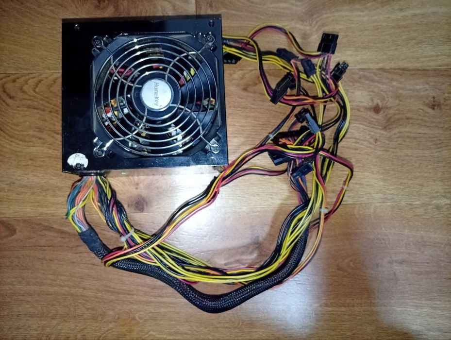 Продам комплект для компьютера.