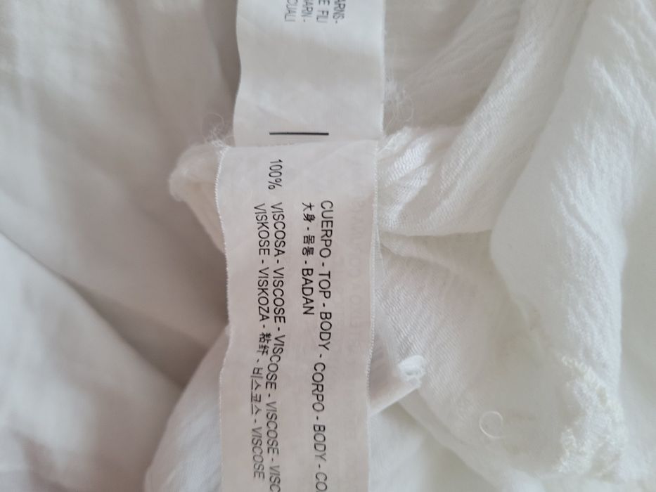 Biała bluzka koszulka hiszpanka Stradivarius S