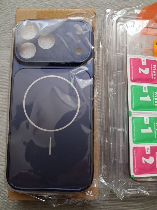 Продам чохол на iPhone 17 Pro max