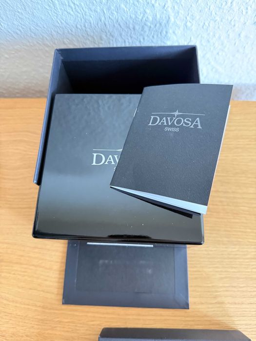 Zegarek męski Davosa 161.530.50 Newton Pilot Automatic
