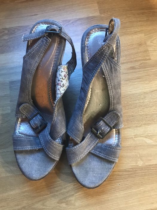 Buty 38 Clara Barson