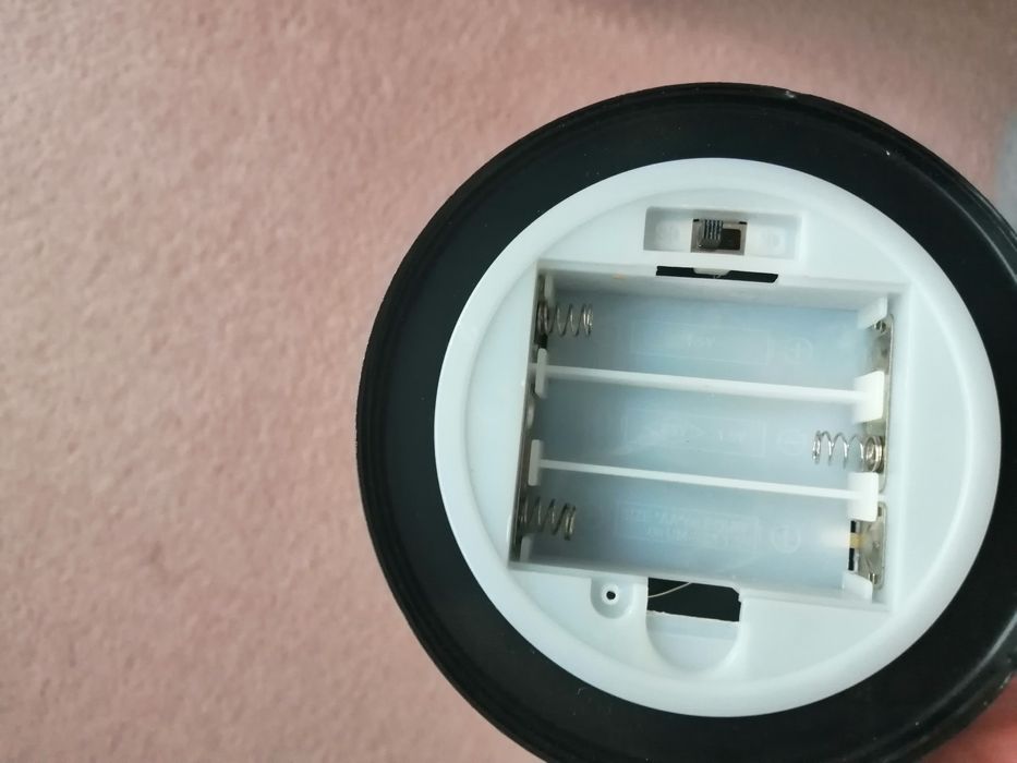 Lampka czarna na baterie, serce