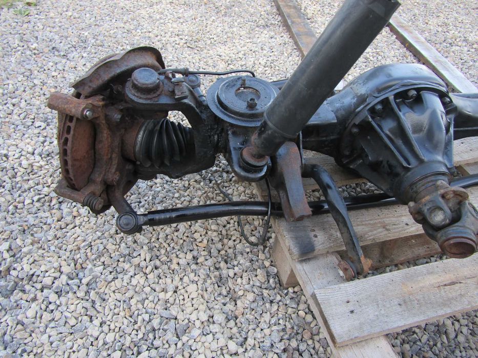 Range Rover P38 2.5 TDS most przód przedni