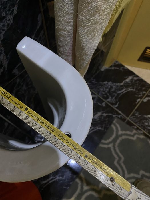 Noga ceramiczna pod umywalkę