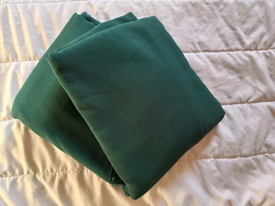 Tecidos verdes escuros