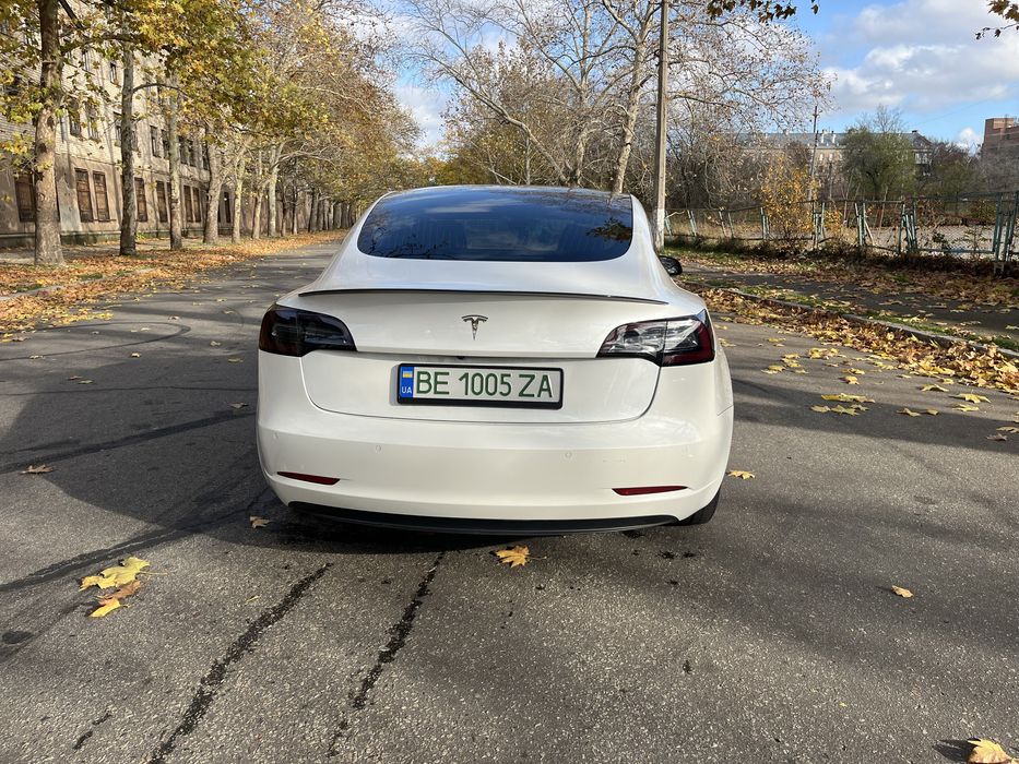 Продам Tesla model 3 2020