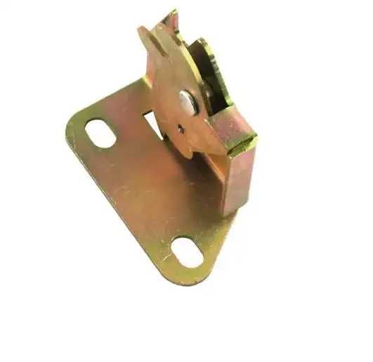 Замок капота Mercedes Atego 2