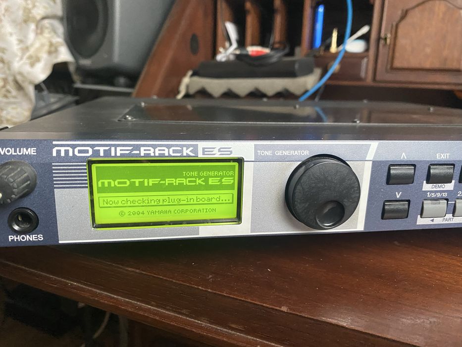 Yamaha motif es sintetizador rack