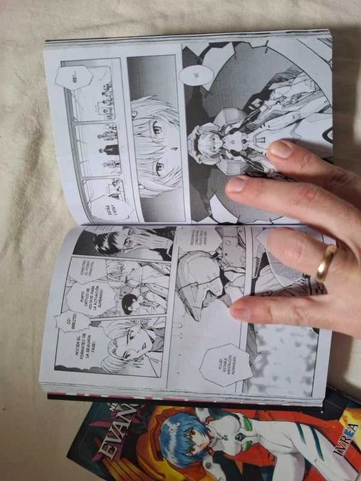 Pack Manga One Piece + Evangelion Italiano e Espanhol