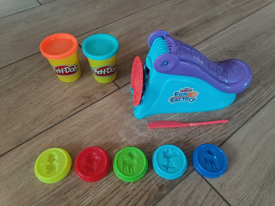 Zestaw kreatywny wyciskarka Hasbro + 2 x ciastolina Play-Doh + foremki