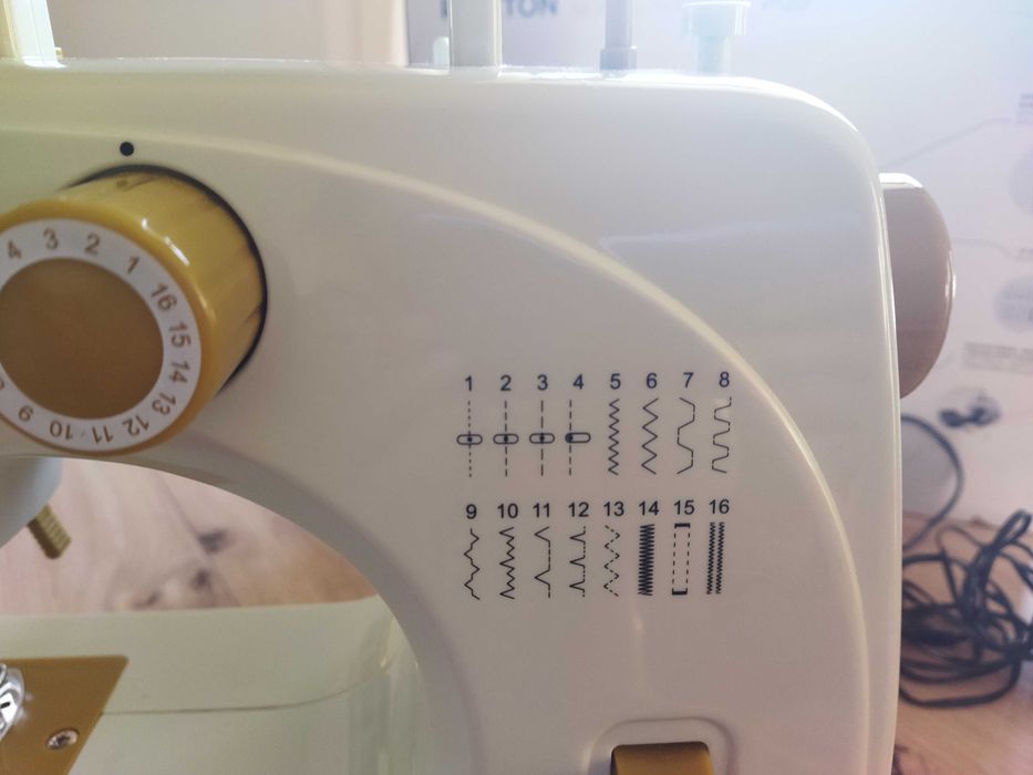 Máquina de Costura Portátil Prixton P120