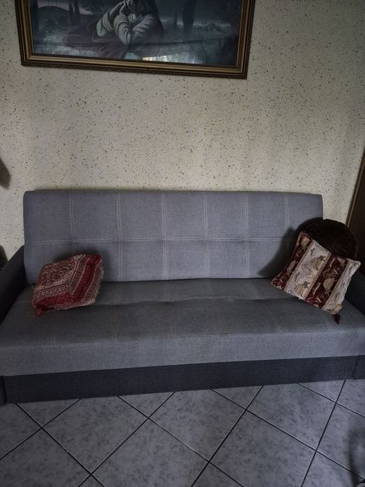 Rozkładana kanapa-wersalka-dostępna tylko do 26 września