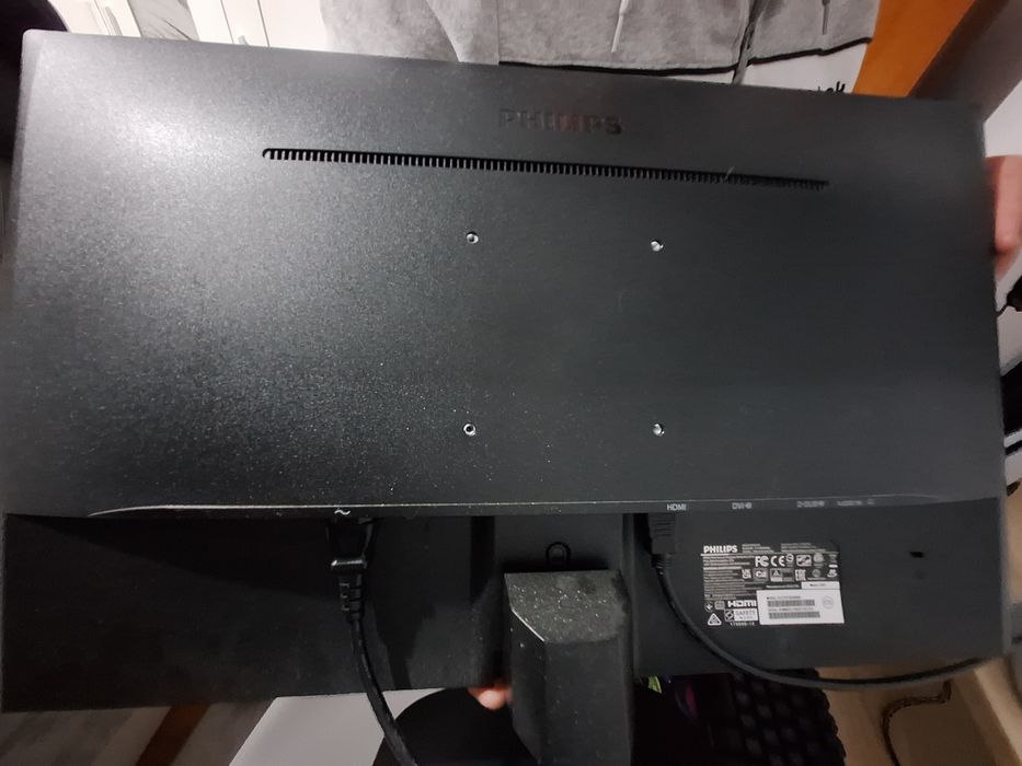Monitor vende se