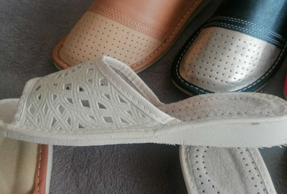 Pantofle damskie 37 kapcie góralskie skóra ciepłe bez palcy laczki