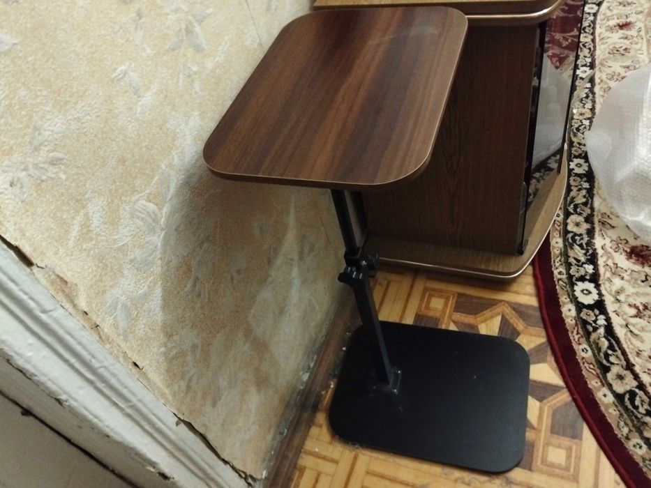 Столик для ноутбука