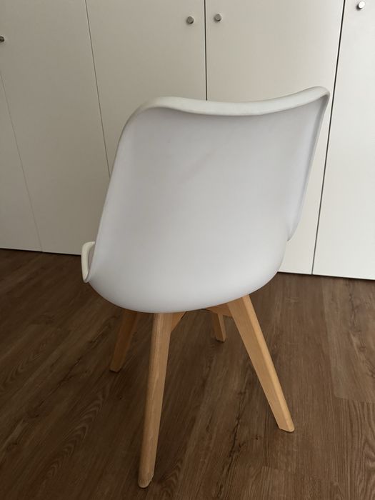 Secretária Hemnes IKEA + cadeira