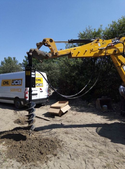 Аренда JCB 3CX (гидромолот, фреза, ямобур)