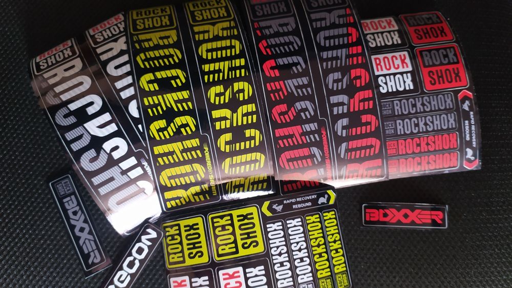 Наклейка на вилку RockShox Рок шок boxxer yari recon judy pike