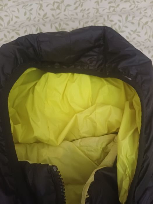 Б/у куртка в отличном состоянии