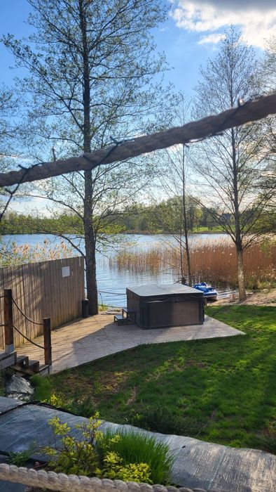 Dom Willa z basenem jacuzzi sauna Mazury nad jeziorem