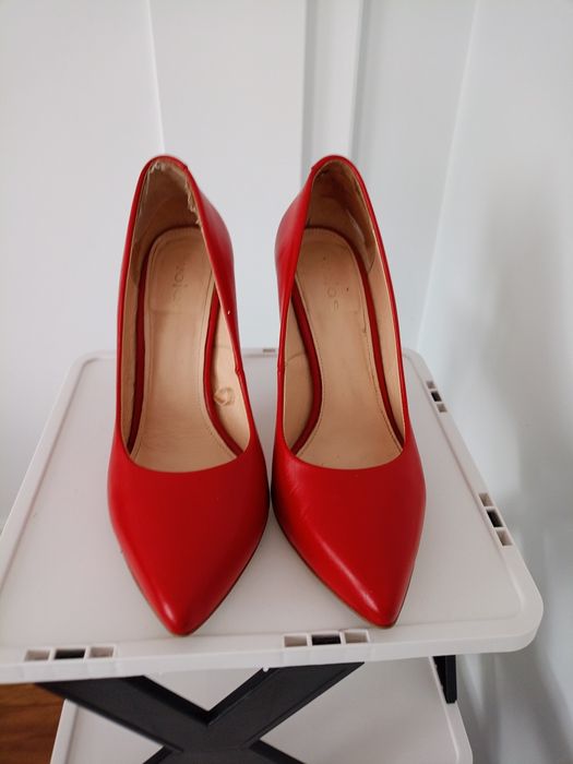 Sprzedam buty szpilki Wojas
