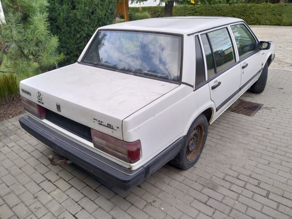 Volvo 740/760 sedan tapicerka turbo GLT wnętrze kpl. Redblock B230FK