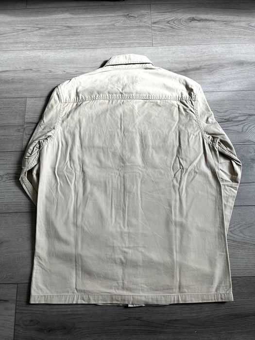 Casaco-camisa oversized bege H&M