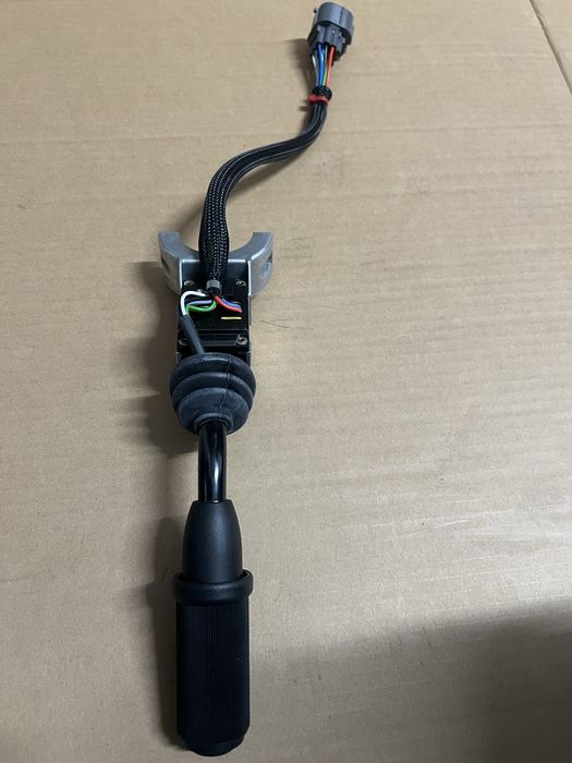 Przełącznik JAZDY PRZÓD/TYŁ Oryginał Nowy 3CX 4CX JCB 701/80298