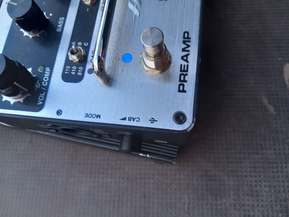 Ampeg sgt di pedal di com cab sim da ampeg