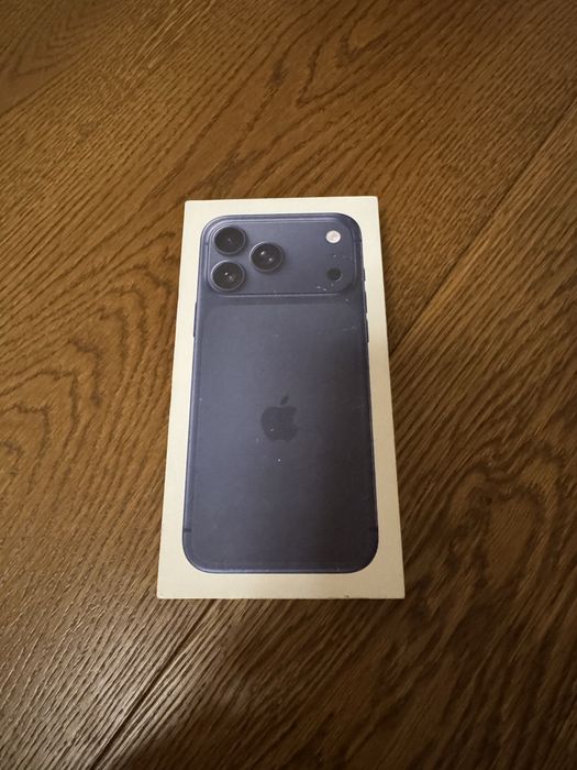 iPhone 17 Pro Max 256 GB Deep Blue