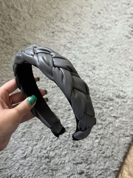 Обруч жіночий коса