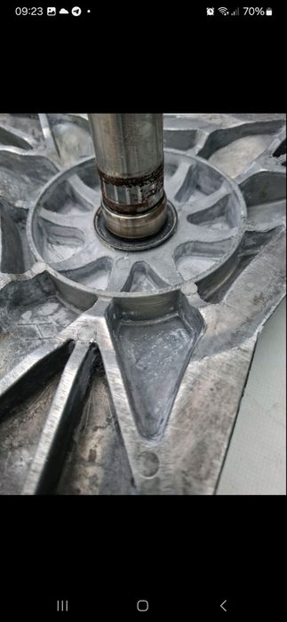 Хрестовина. Тени. Амортизатори. Запчастини Miele.