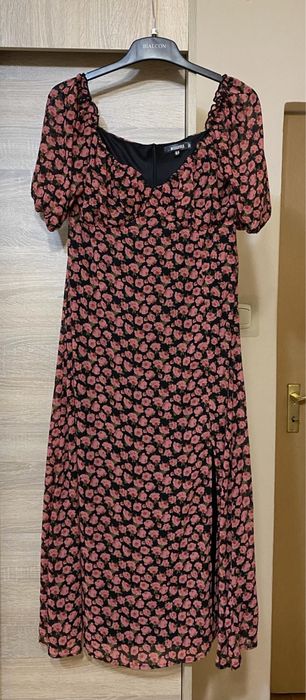 Długa sukienka Missguided