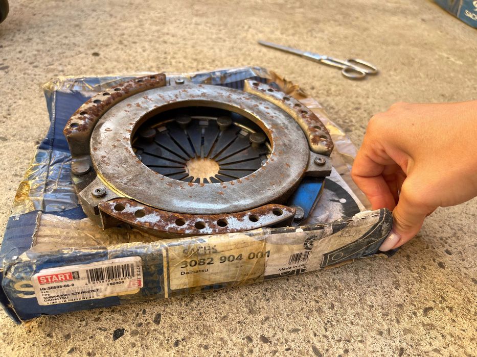 Нажимний диск счеплення  3082904001