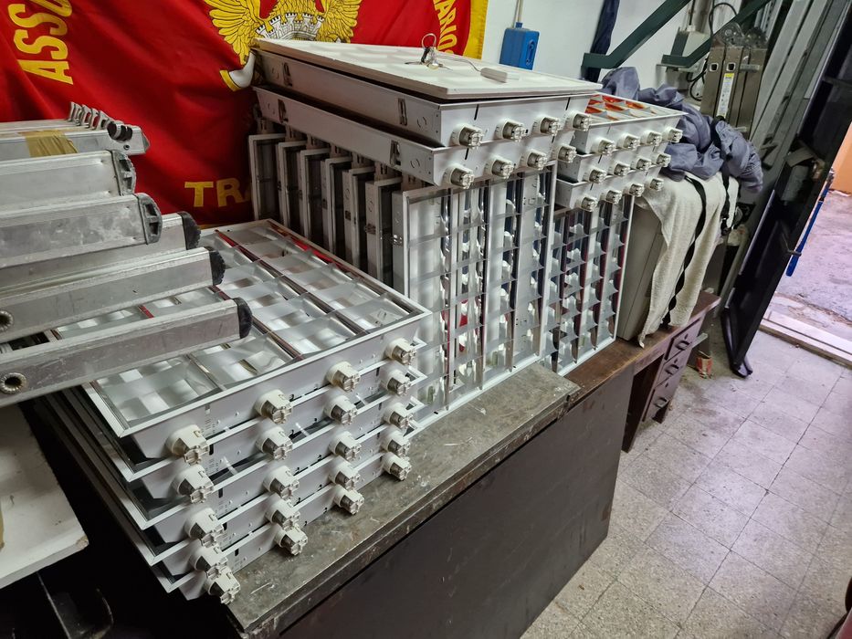 Luminárias de 4 elementos 60x60 cm Charneca De Caparica E Sobreda