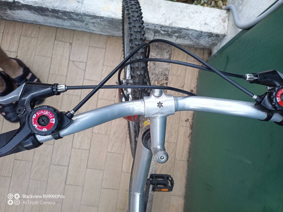 Bicicleta está quase nova acredite não é de luxo mas também não custa caro