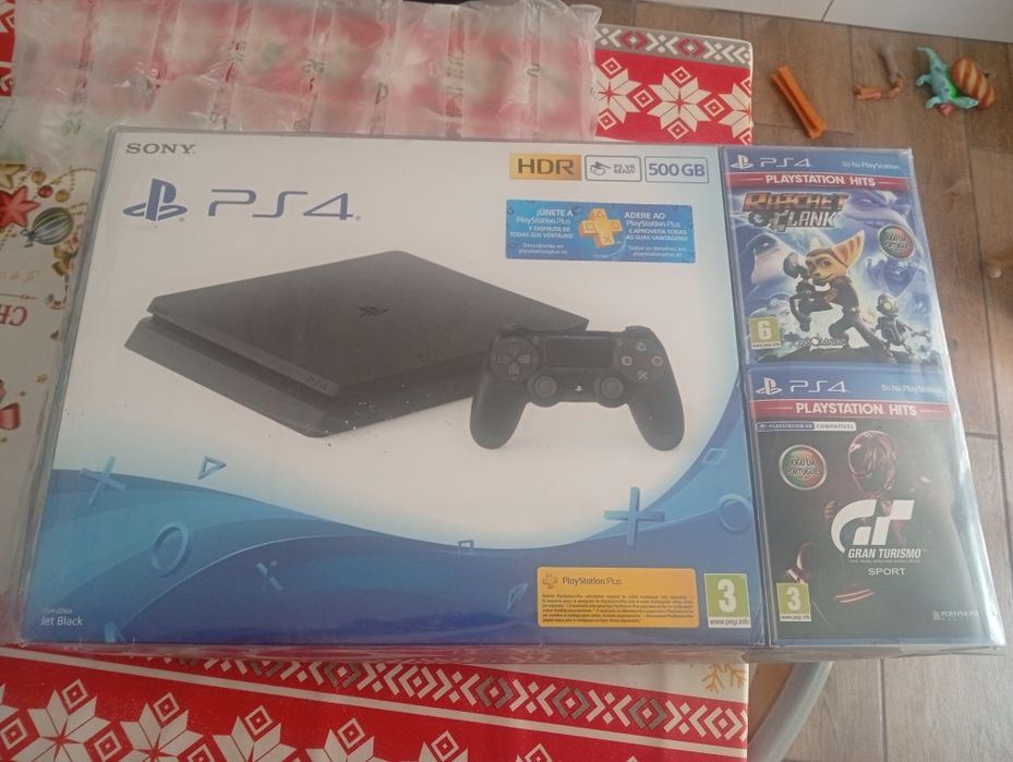 Vendo PS 4 na caixa original