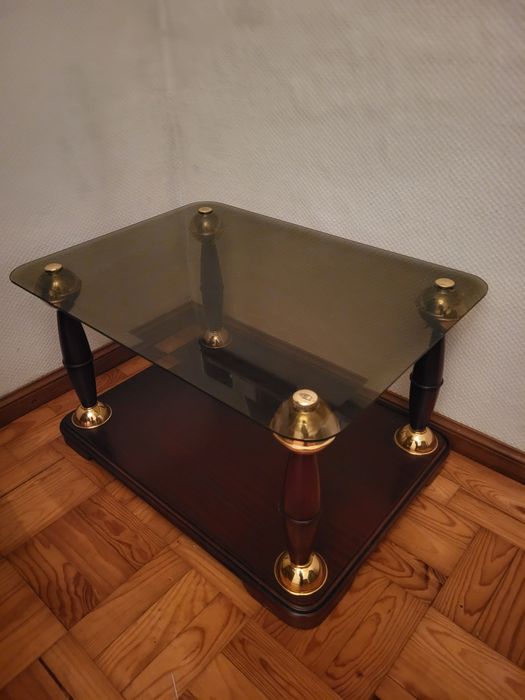 Mesa de centro de vidro
