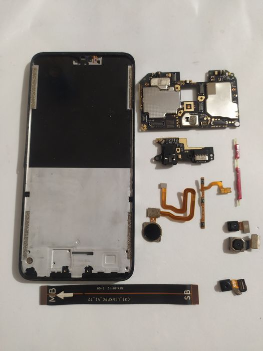 Xiaomi Redmi 8 4/64gb  на  запчастини