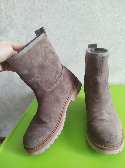 Жіночі шкіряні чобітки ботинки черевики 39 розміру від бренду Timberla