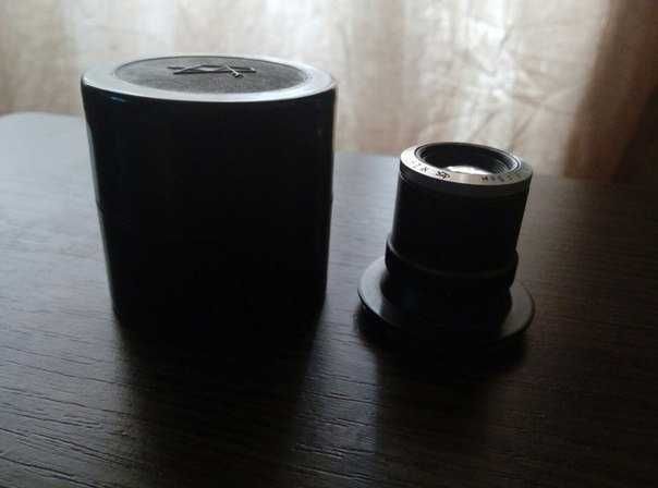 Крихітний об'єктив И-50У