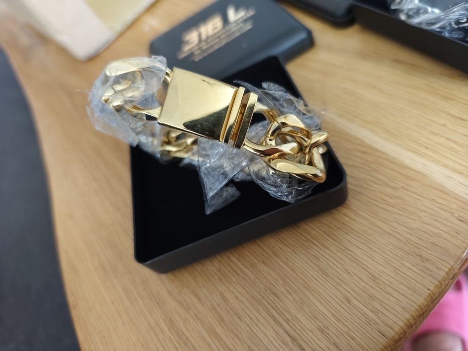 Sprzedam nowe bransoletki damskie