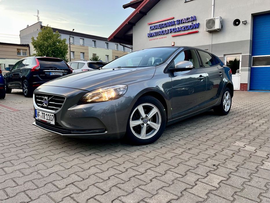 Volvo V40 2015 rok, 2.0 diesel, 120 KM