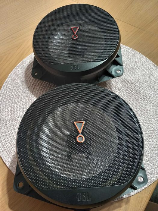 Dwa głośniki samochodowe JBL 4ohm/20W