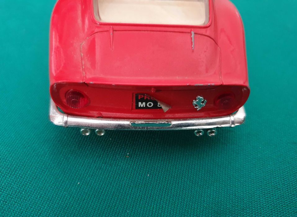 Ferrari 275 GTB4 (1966) - BURAGO, escala 1:24, anos 80 - Italy