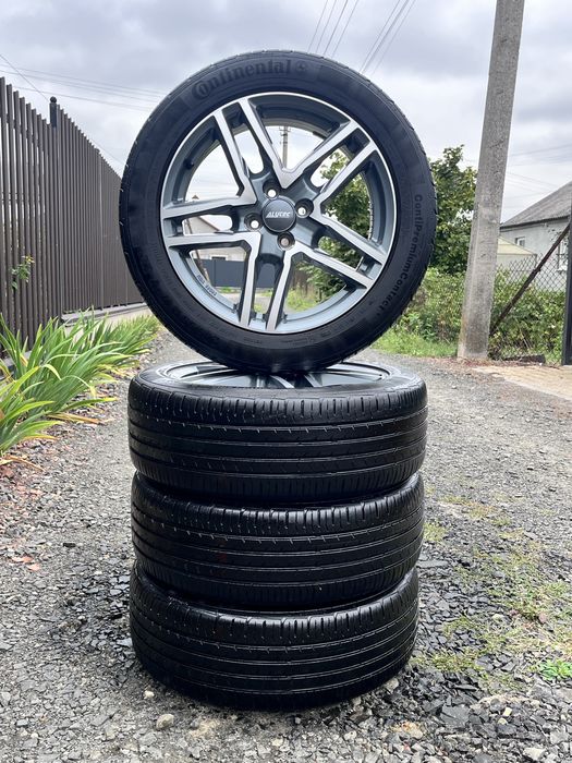 Диски Renault Ваз Dacia  4.100 R17 з літньою гумою 205.55R17