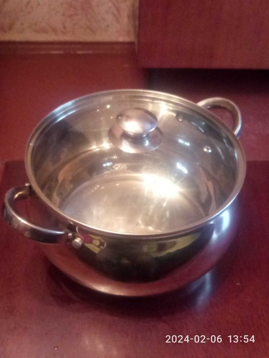 Кастрюля  нержавейка Peterhof - 6.5 л.  Австрия   Продажа по месту.