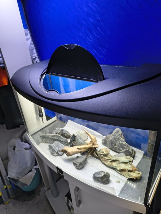 Sprzedam komplet DIVERSA akwarium z szafką